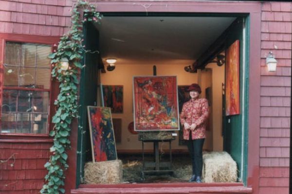 1997-lisa-lyskava-exhibit-s-the-art-barn-newport-ri-usa-barn-48906FC17-0EB3-495F-4747-9C6607AA2A32.jpg